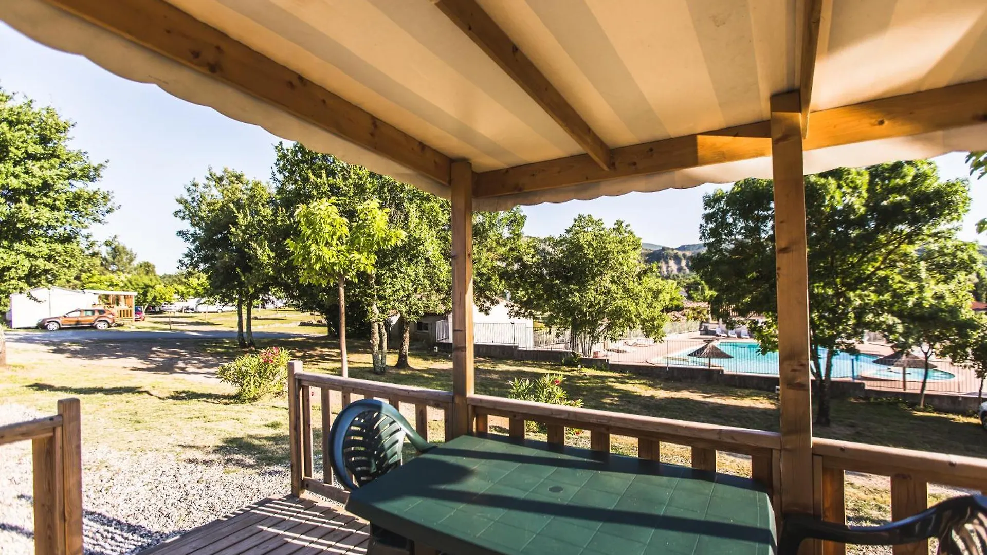 Camping La Chapouliere Ruoms Frankrijk