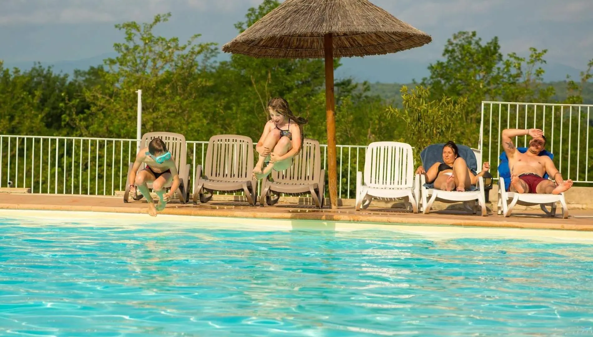Campsite Camping La Chapouliere Ruoms France